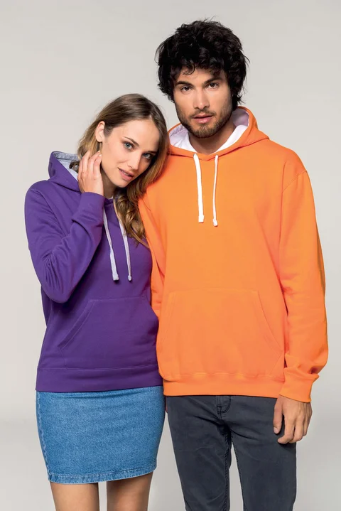 Sweat capuche contrasté